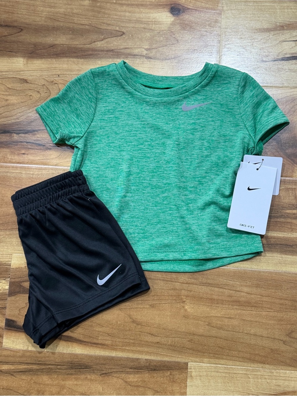 Nike Boys 12 Months Dri-FIT Shorts Set - Picture 1 of 1